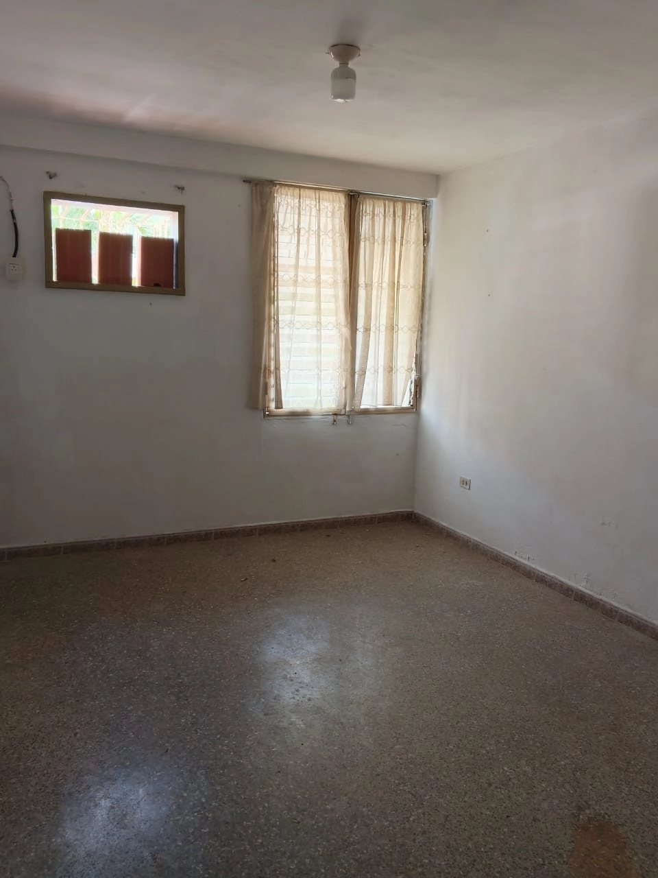 Alquiler 250 – Apartamento Residencias Turmero (Angelo Li Vigni) (3)